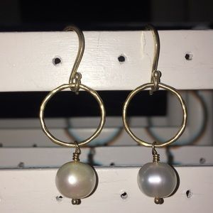 Gold pearl drop earrings